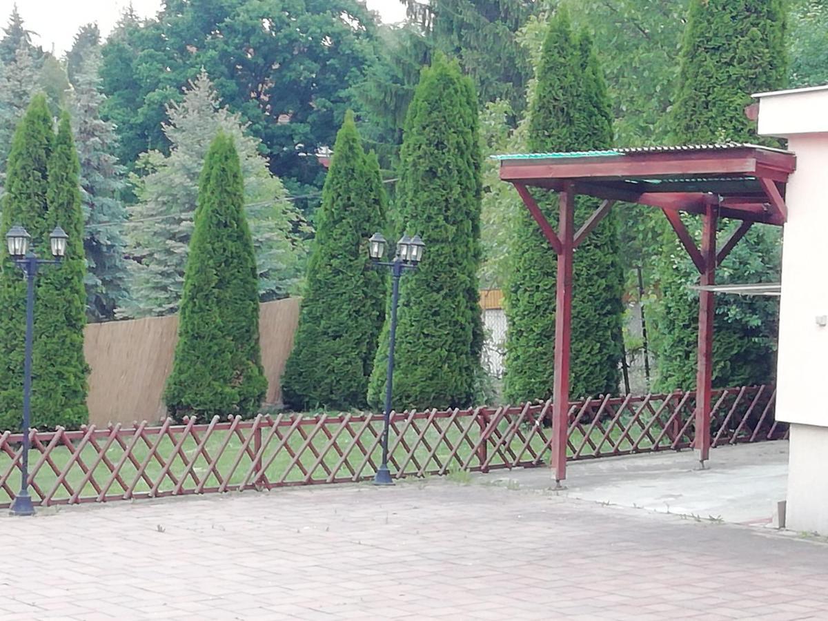 Asta La Vista Vendeghaz Hotel Miskolc Exterior photo
